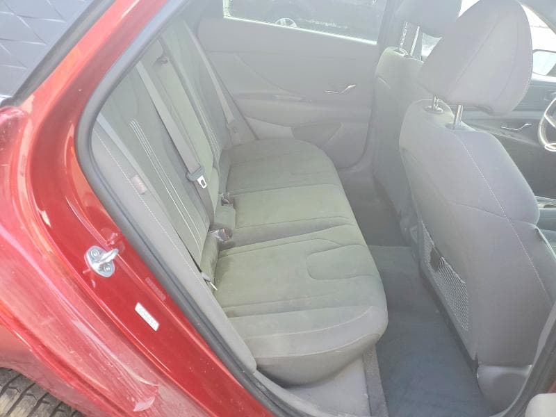 2024 HYUNDAI ELANTRA SEL 10