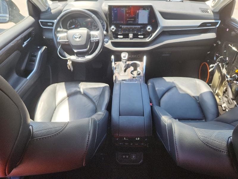 2020 TOYOTA HIGHLANDER PLATINUM 8