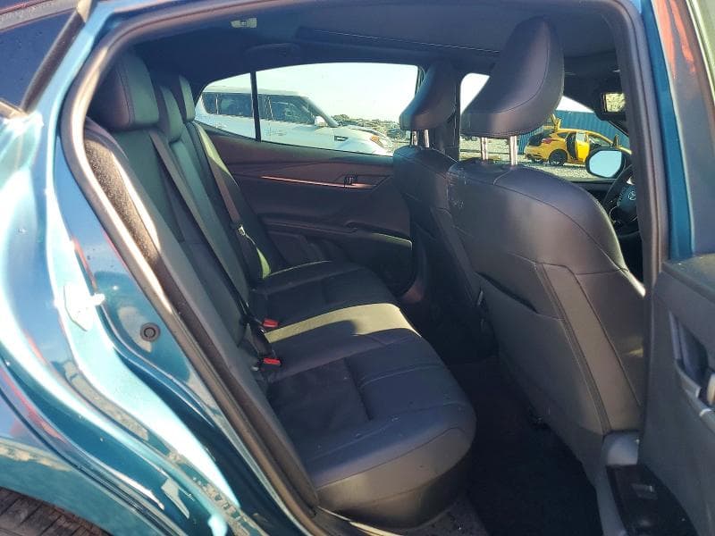 2025 TOYOTA CAMRY XSE 10