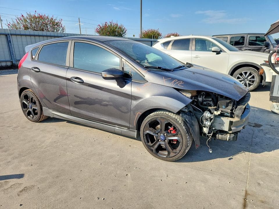 2017 FORD FIESTA ST 4