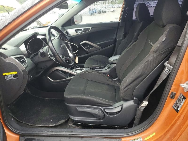 2017 HYUNDAI VELOSTER BASE 7