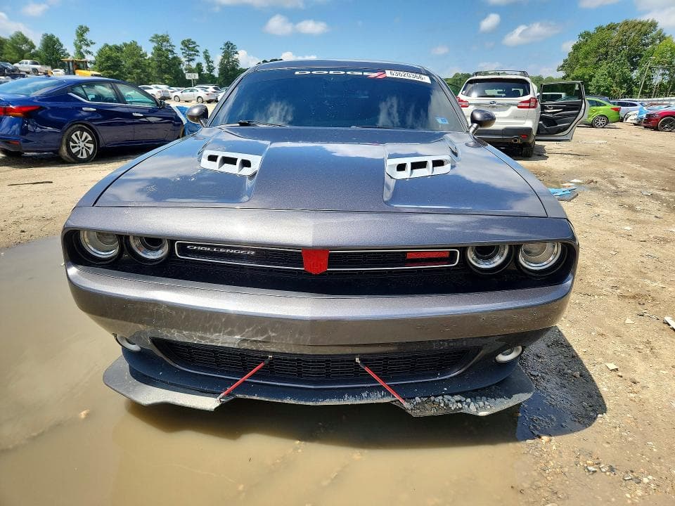 2019 DODGE CHALLENGER SXT 5