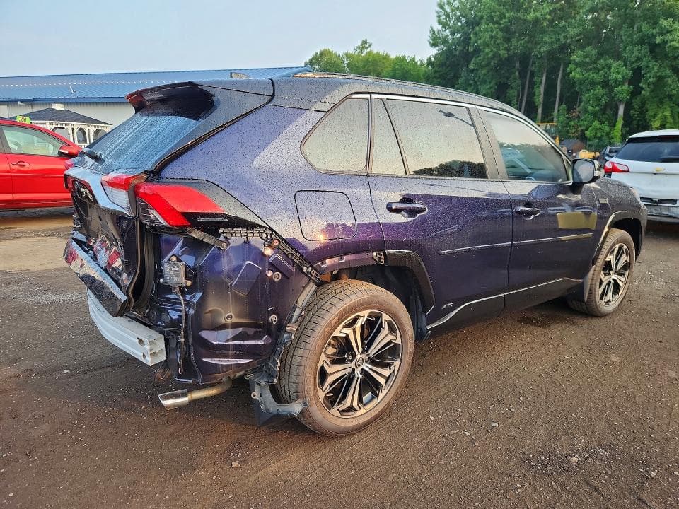 2022 TOYOTA RAV4 PRIME XSE 3
