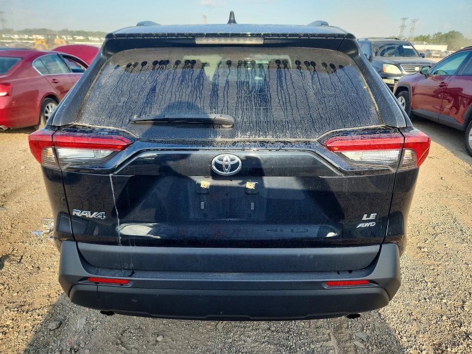 2020 TOYOTA RAV4 LE 6