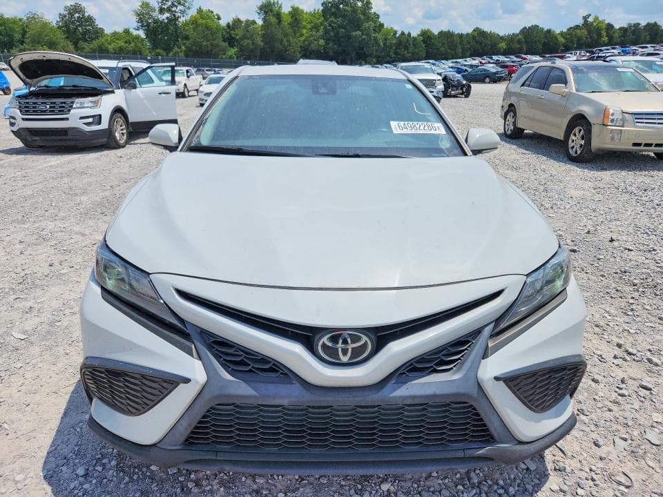 2022 TOYOTA CAMRY SE 5