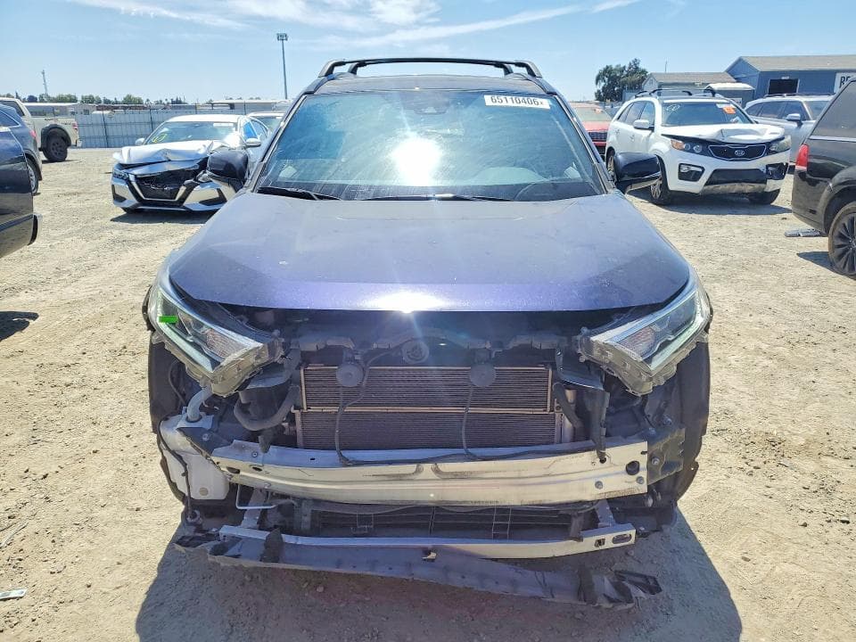 2020 TOYOTA RAV4 XSE 5