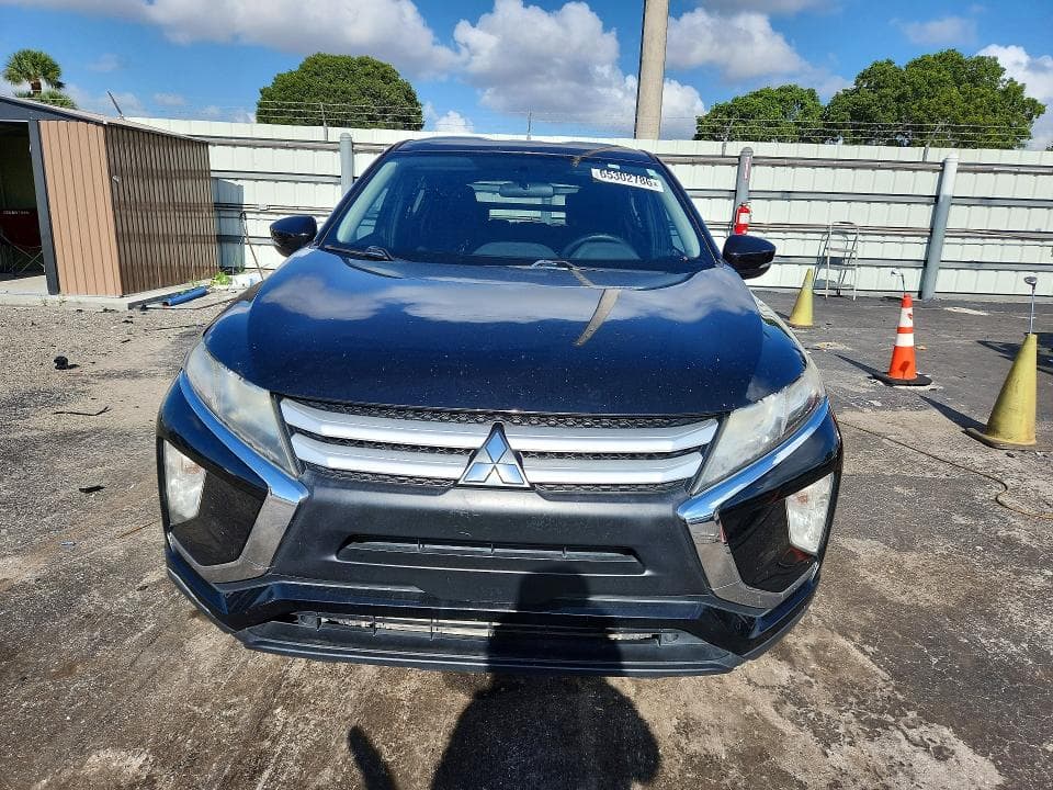 2019 MITSUBISHI ECLIPSE CROSS ES 5