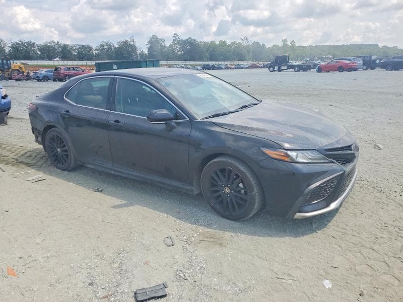 2021 TOYOTA CAMRY XSE 4