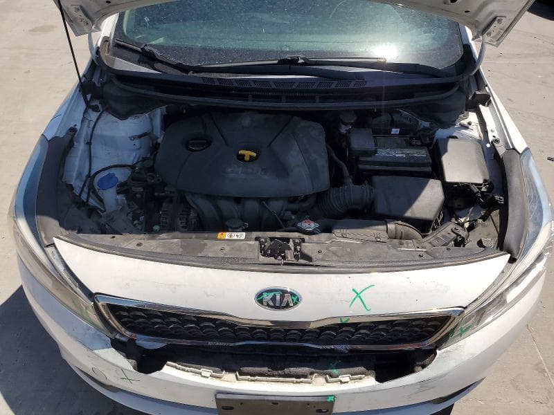 2017 KIA FORTE EX 11