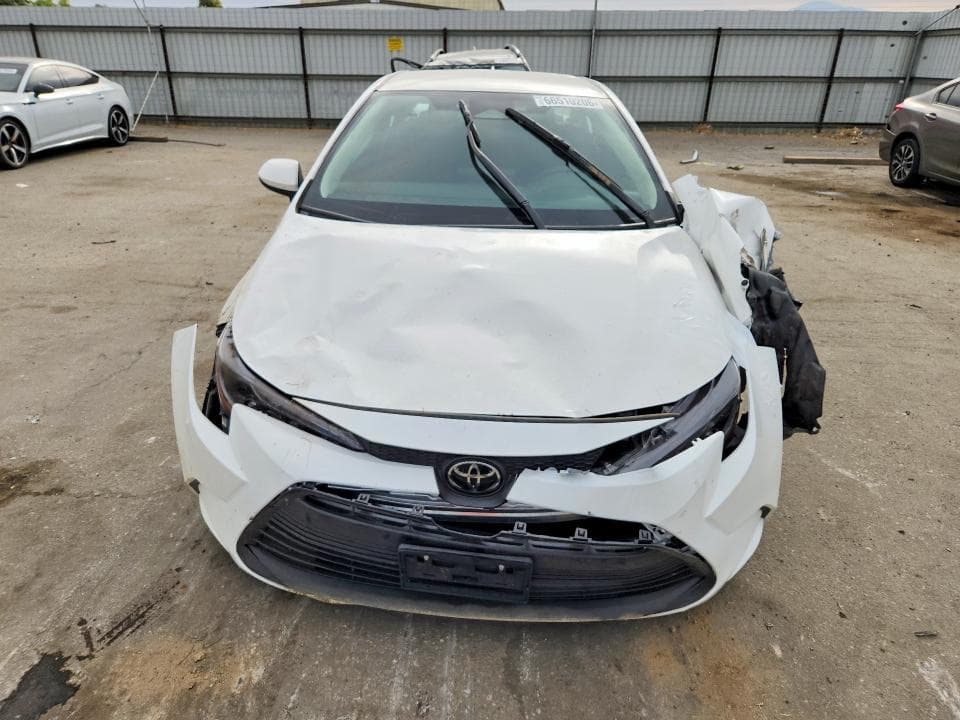 2025 TOYOTA COROLLA LE 5