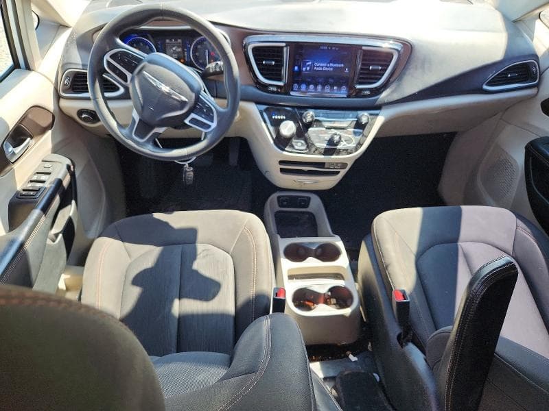 2017 CHRYSLER PACIFICA TOURING 8