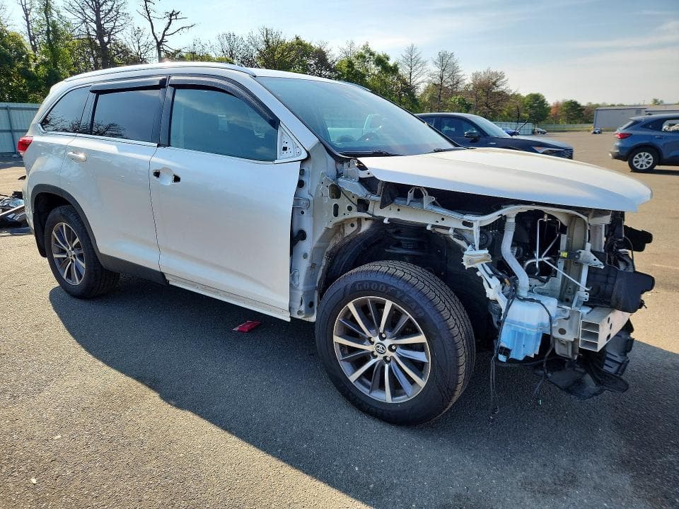 2026 TOYOTA HIGHLANDER XLE 4