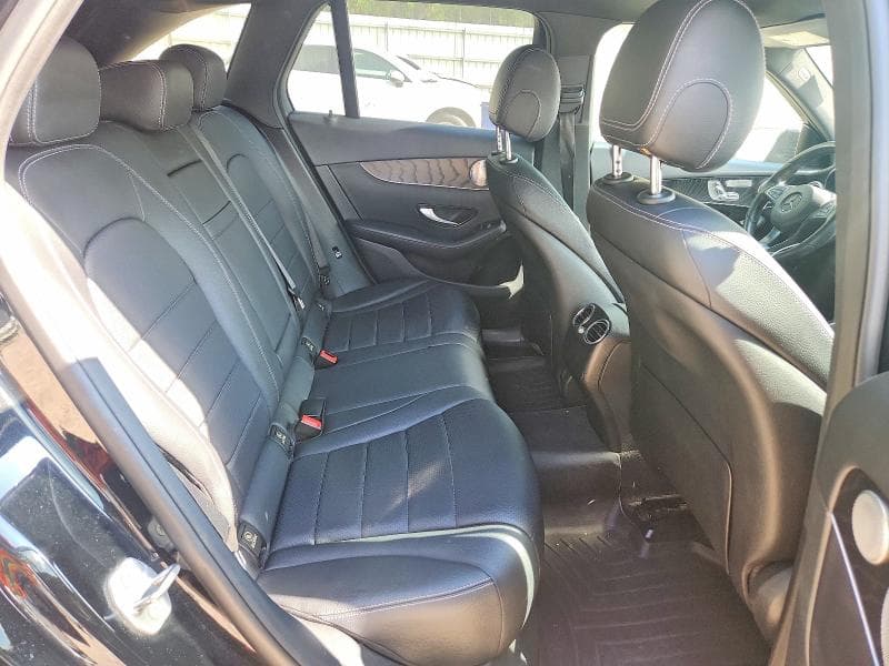 2017 MERCEDES-BENZ GLC 300 10