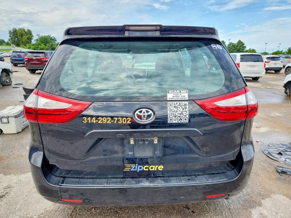 2018 TOYOTA SIENNA L 6