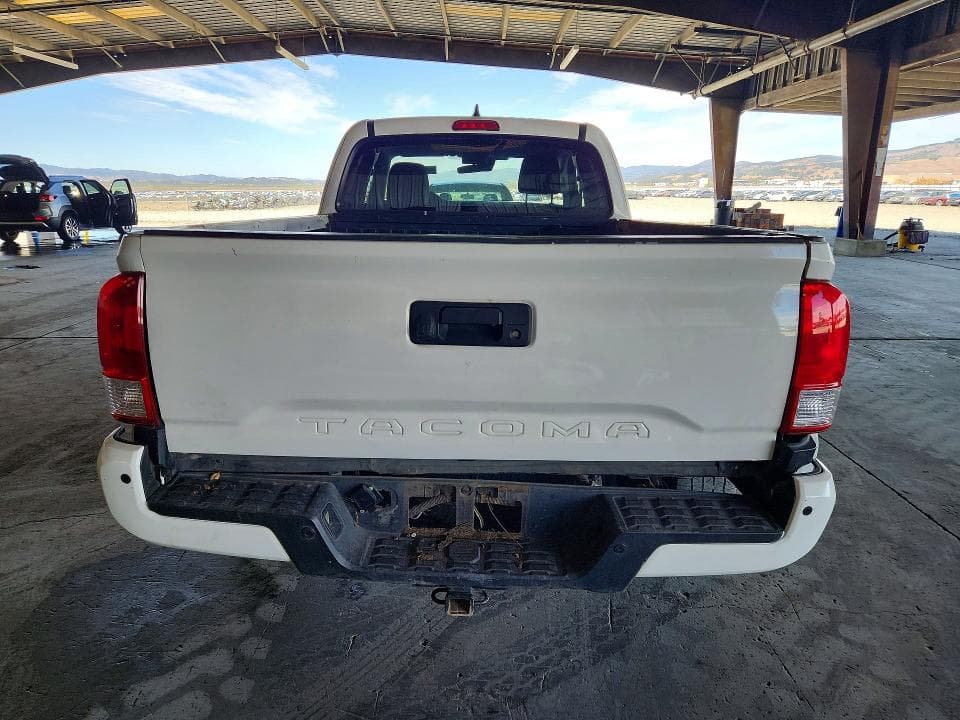 2019 TOYOTA TACOMA SR 6