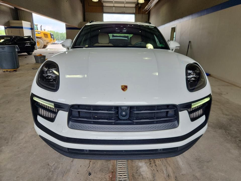 2023 PORSCHE MACAN S 5