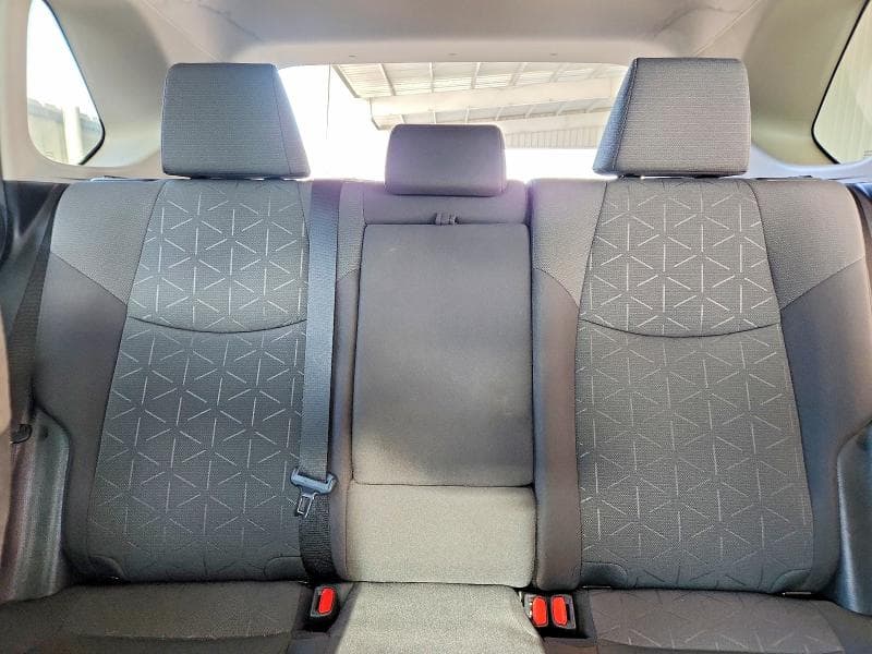 2021 TOYOTA RAV4 XLE 10