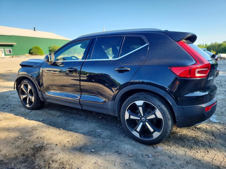2019 VOLVO XC40 T5 INSCRIPTION 2