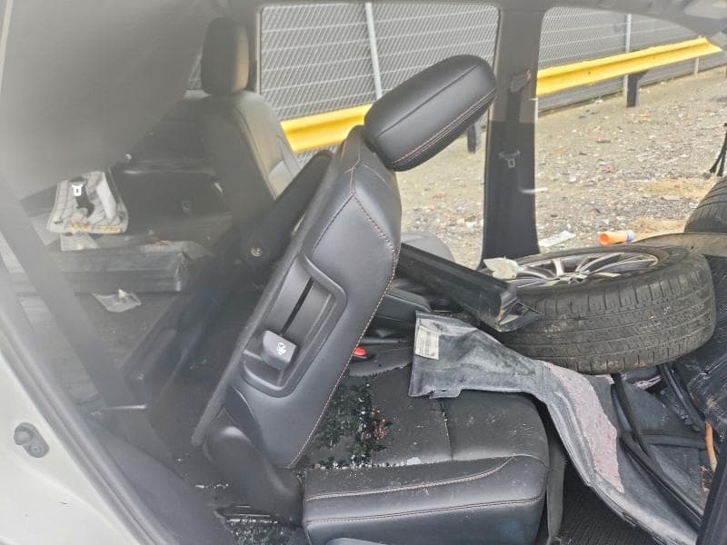 2019 TOYOTA HIGHLANDER XLE 11