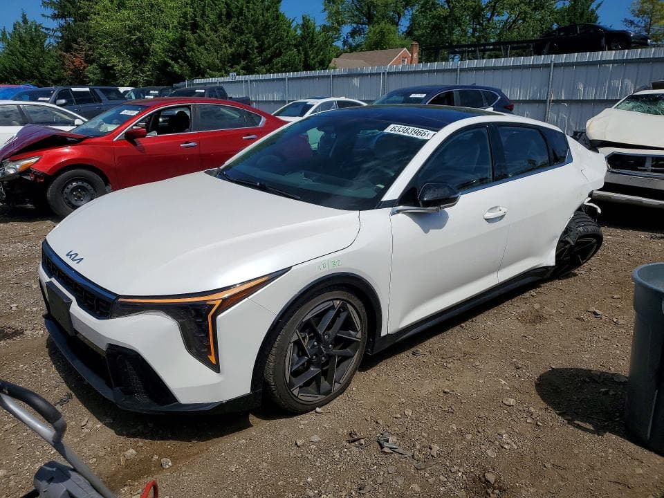 2025 KIA K4 GT LINE