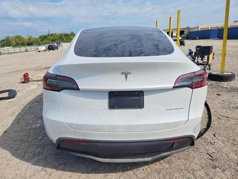 2023 TESLA MODEL Y 6