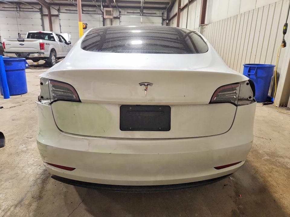 2023 TESLA MODEL 3 6