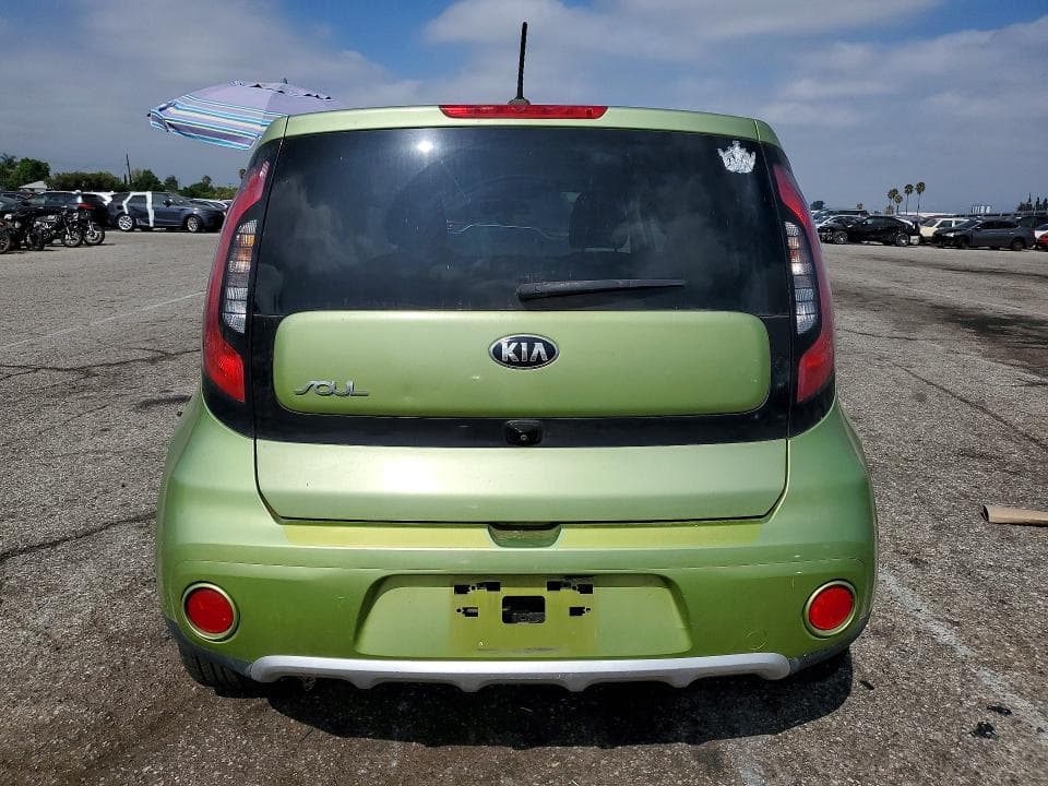 2017 KIA SOUL + 6