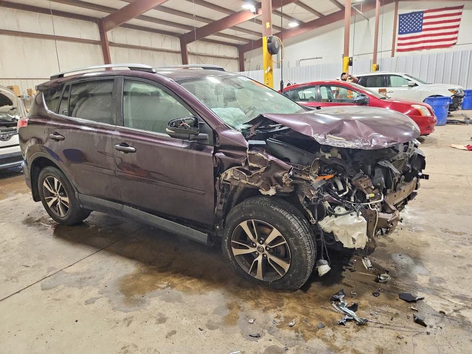 2017 TOYOTA RAV4 XLE 4