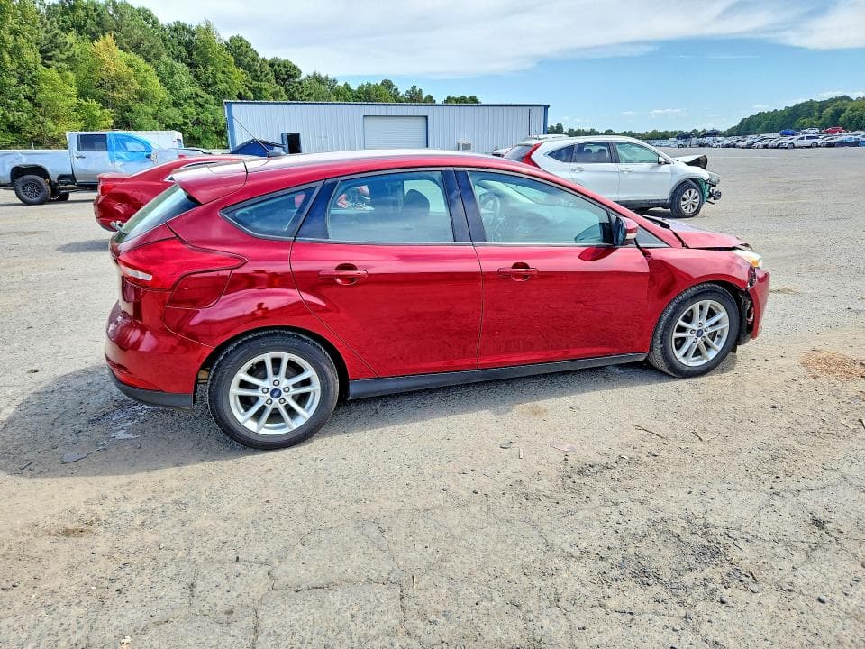 2017 FORD FOCUS SE 3