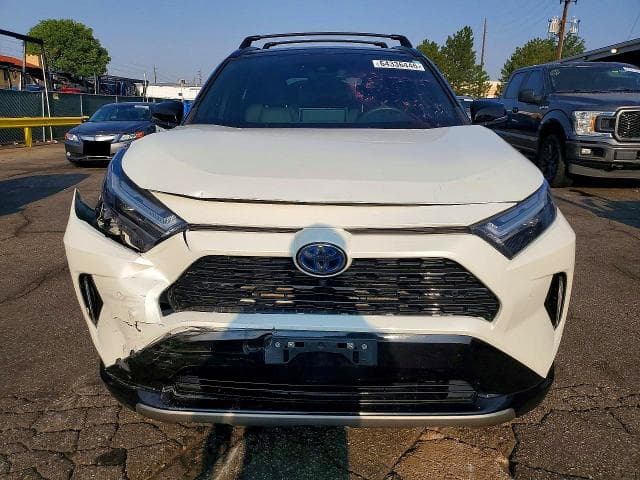 2022 TOYOTA RAV4 XSE 9