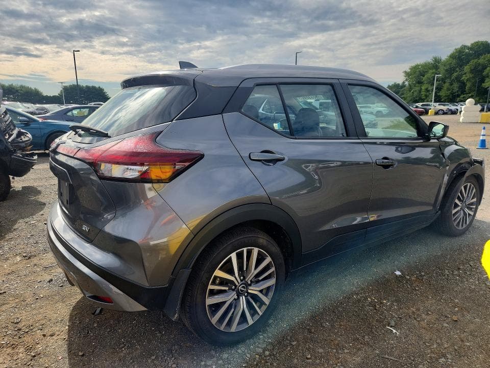 2024 NISSAN KICKS SV 3