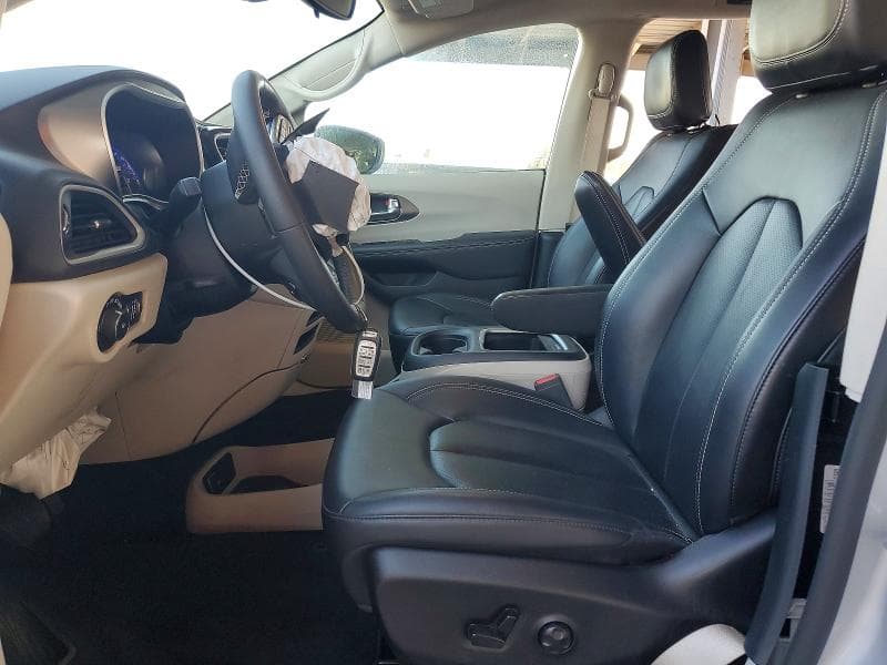 2024 CHRYSLER PACIFICA TOURING L 7