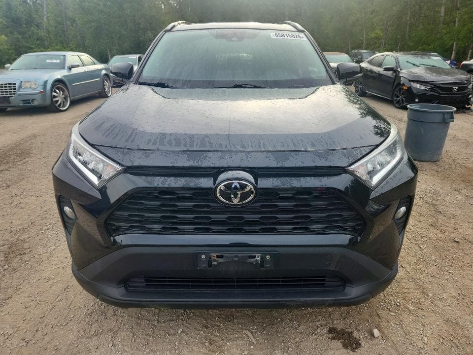 2020 TOYOTA RAV4 XLE 5