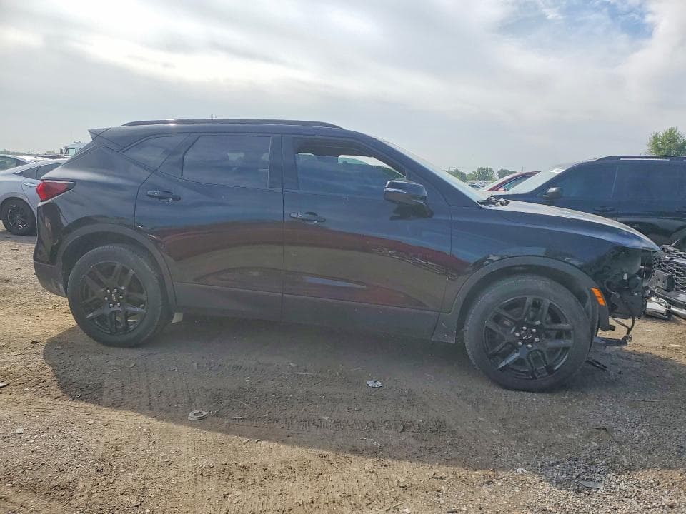 2021 CHEVROLET BLAZER 2LT 4