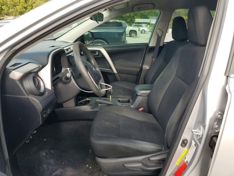 2018 TOYOTA RAV4 LE 7