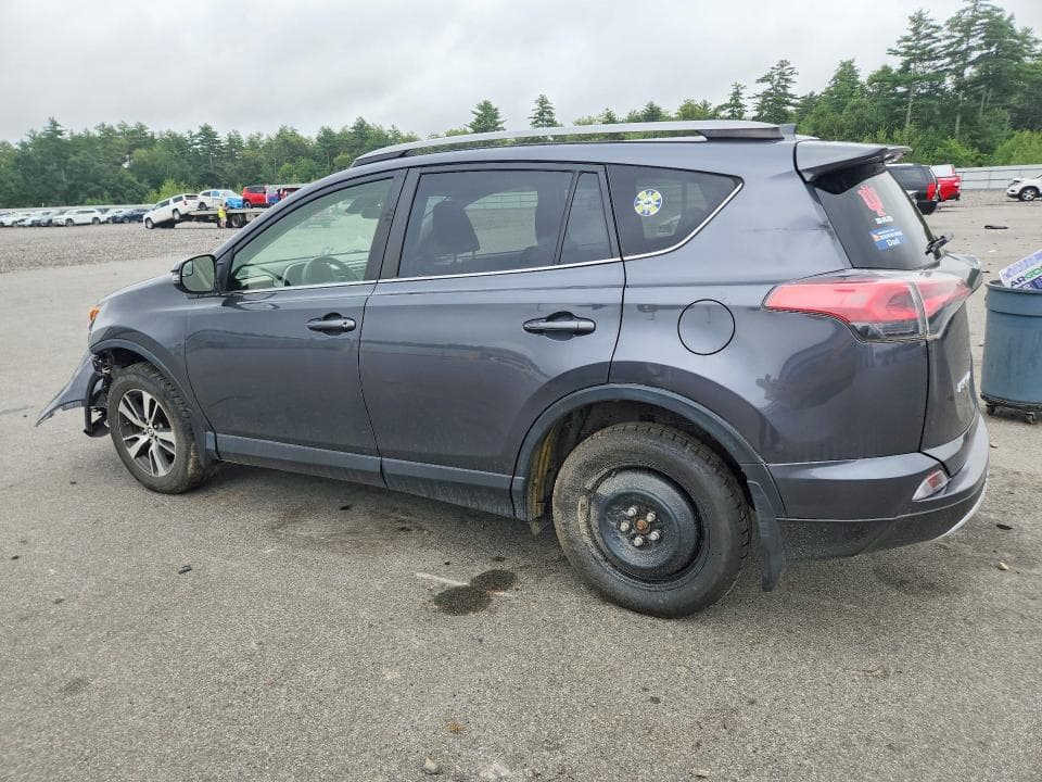 2017 TOYOTA RAV4 XLE 2