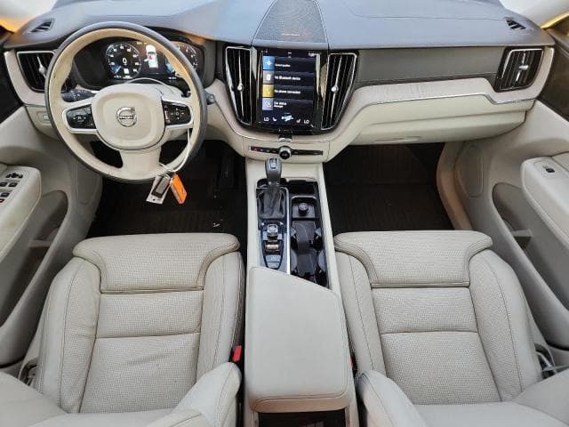 2021 VOLVO XC60 T5 INSCRIPTION 8
