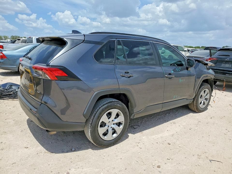 2020 TOYOTA RAV4 LE 3