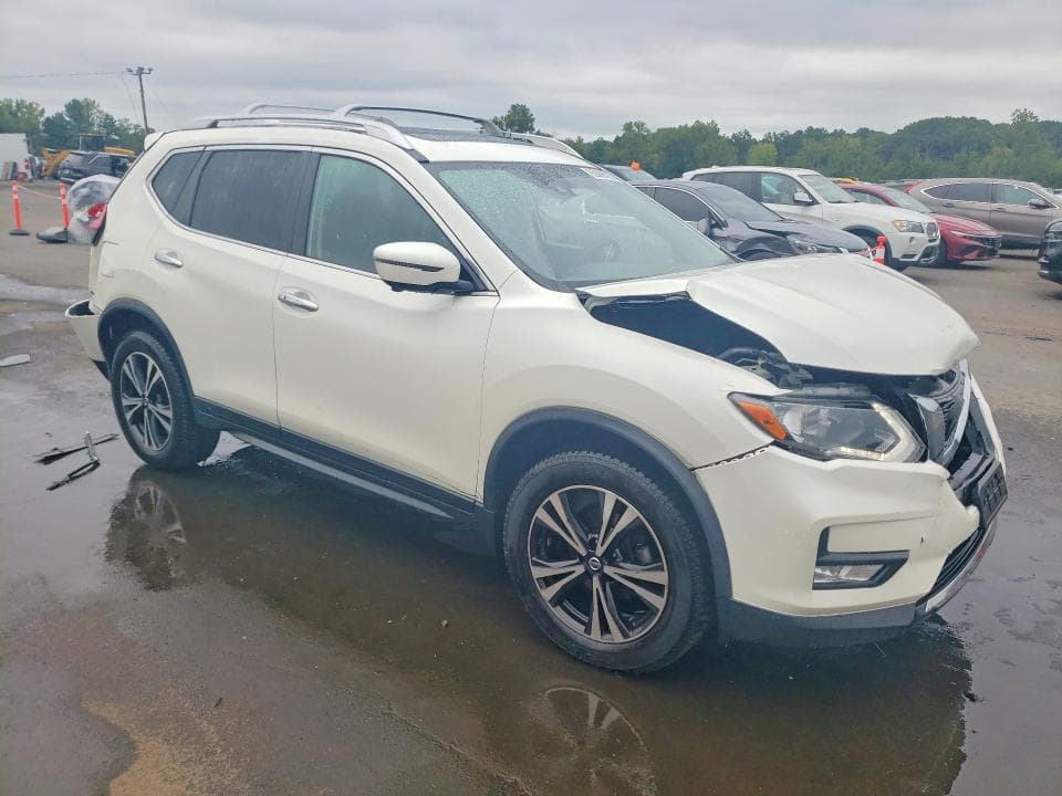 2019 NISSAN ROGUE SV 4