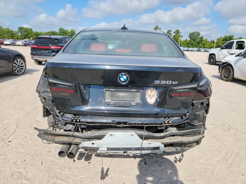 2018 BMW 330E 6