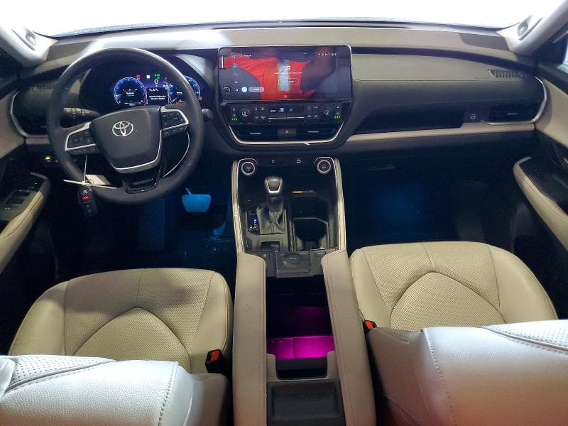 2025 TOYOTA GRAND HIGHLANDER LIMITED 8