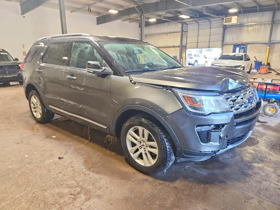 2018 FORD EXPLORER XLT 4