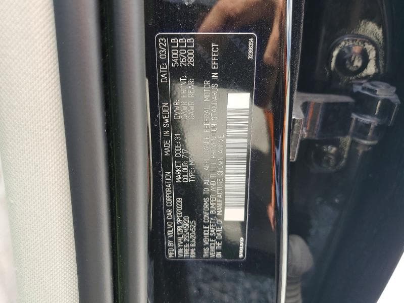 2023 VOLVO XC60 PLUS 13