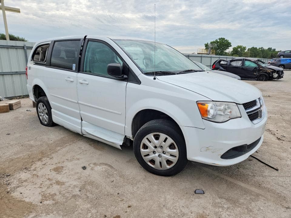 2017 DODGE GRAND CARAVAN SE 4