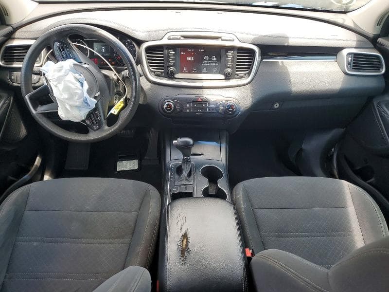 2018 KIA SORENTO LX 8