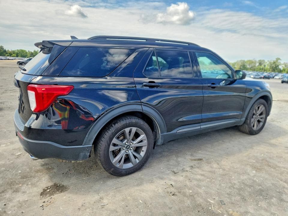 2021 FORD EXPLORER XLT 3