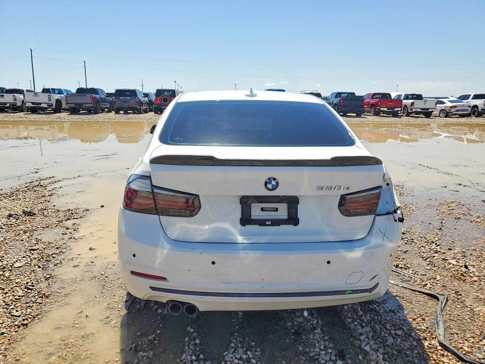 2018 BMW 330E 6