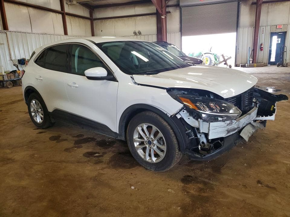 2021 FORD ESCAPE SE 4