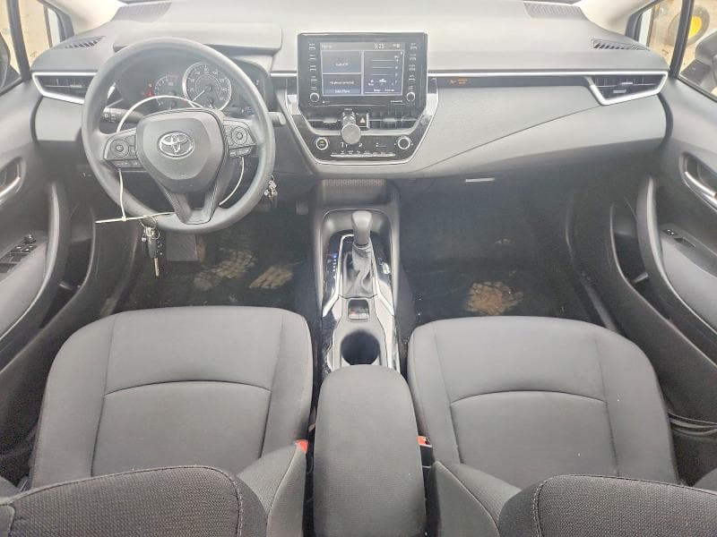2021 TOYOTA COROLLA LE 8
