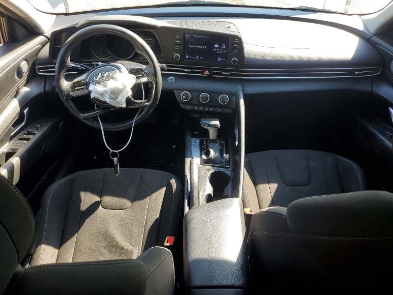 2022 HYUNDAI ELANTRA SEL 8